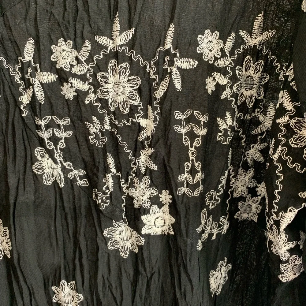 Coldwater Creek Sheer Embroidered Top Sz L - Picture 4 of 5